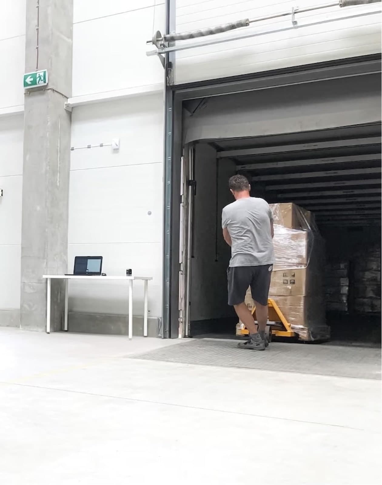 Skladon fulfillment: Příjem zboží – kontejner