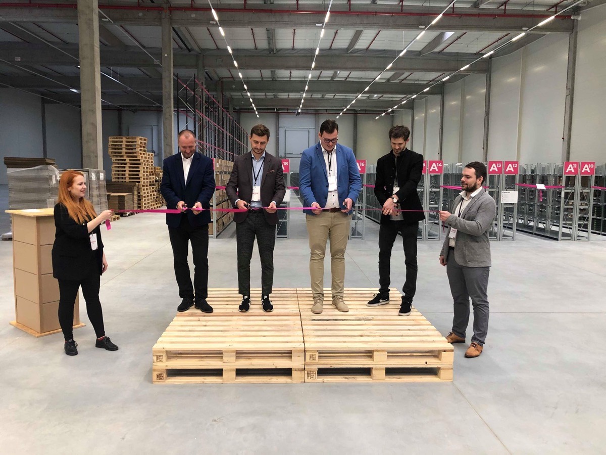 Distribuční centrum Skladon: opening