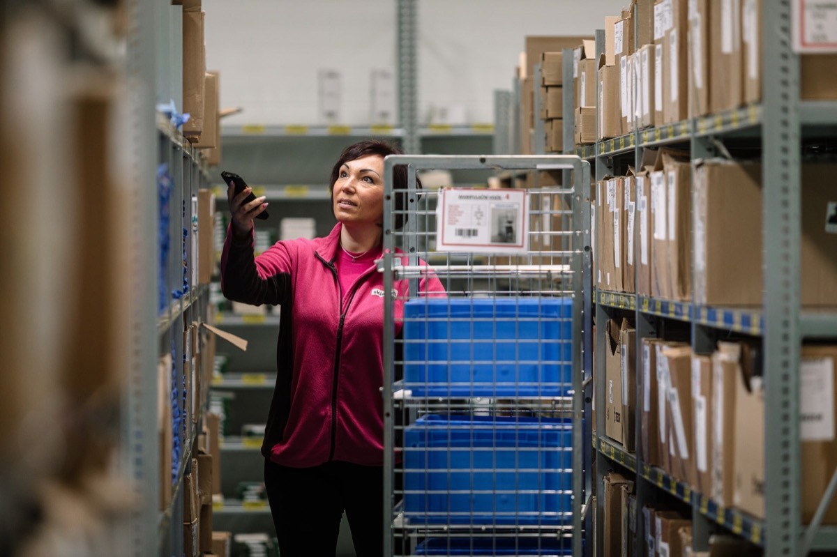 Skladon fulfillment: vychystávání produktů