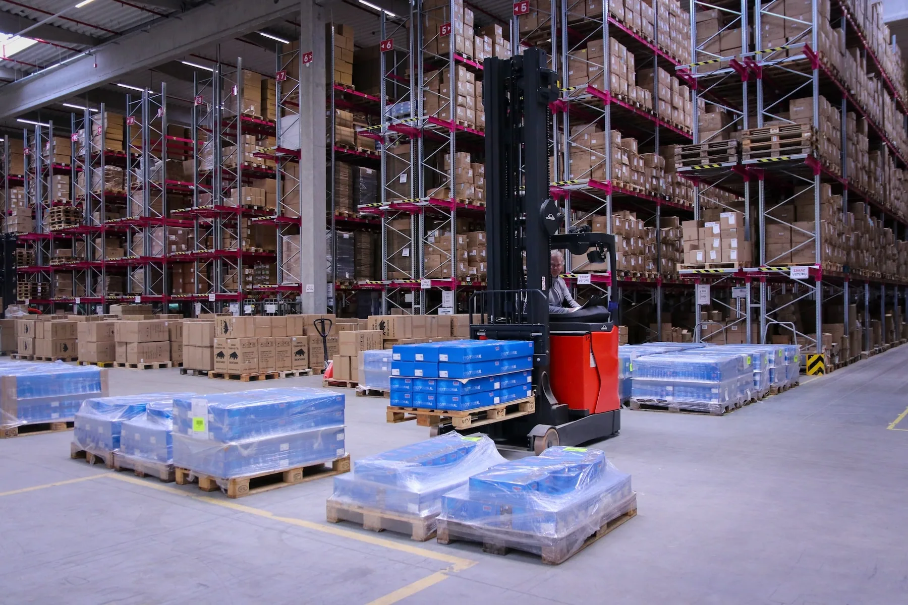 Skladon fulfillment: prioritizace příjmu