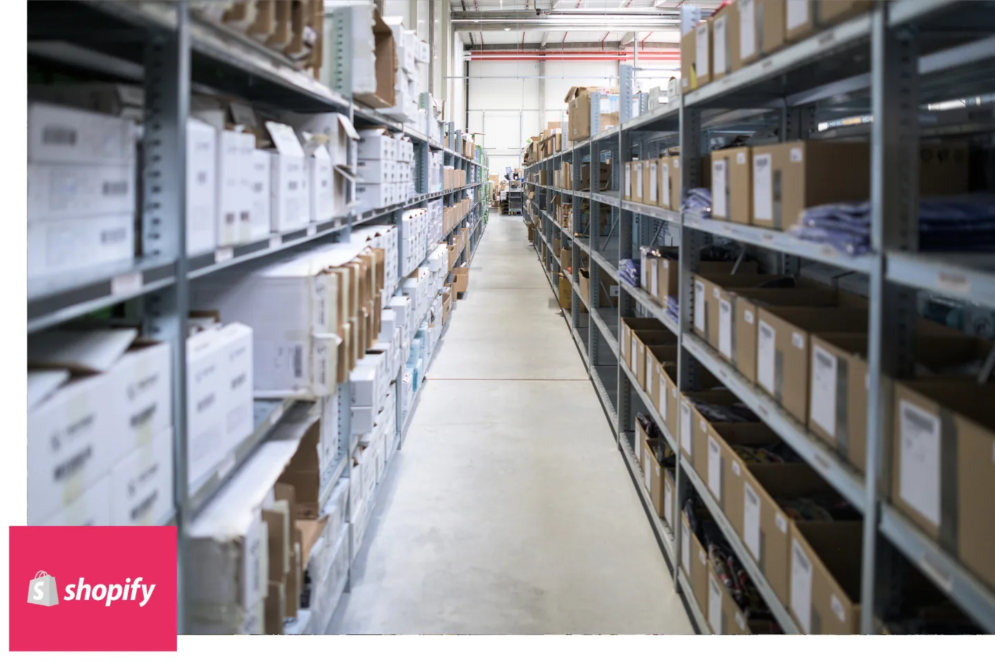 Skladon fulfillment: shelf racks
